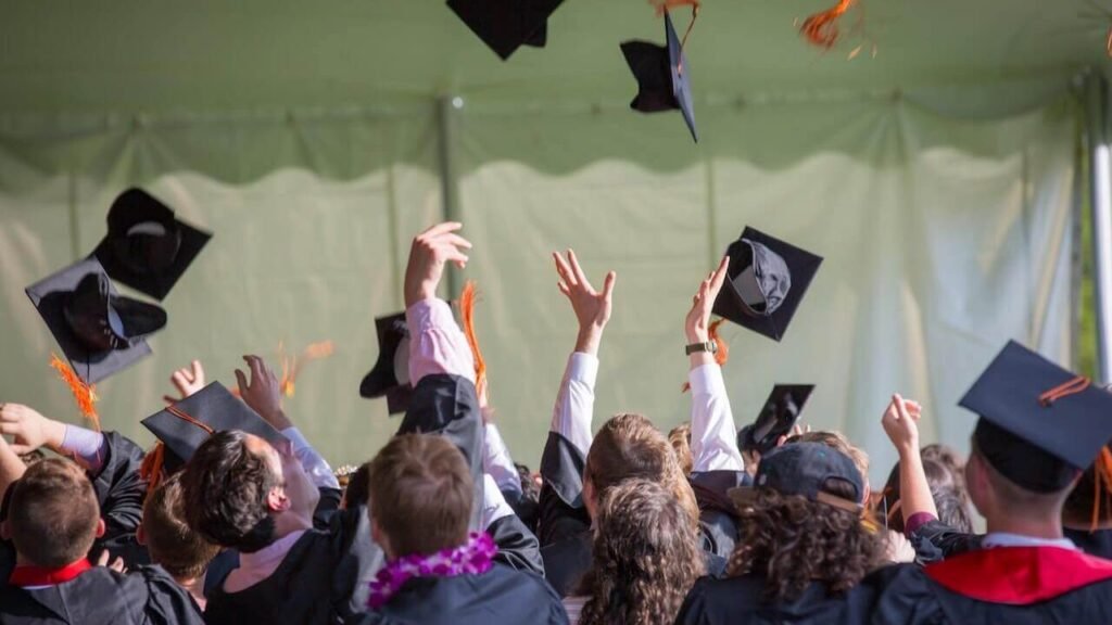 Middle Class Scholarship 2025: Everything You Need to Know 1 Middle Class Scholarship 2025: Everything You Need to Know