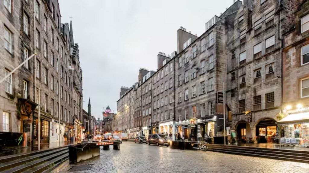 Airbnb in Edinburgh Scotland - Complete Details 2 Airbnb in Edinburgh Scotland – Complete Details